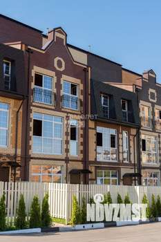 Таунхаус 105м², 3-этажный, участок 1 сот.  