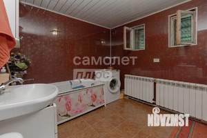 Дом 204м², 2-этажный, участок 9 сот.  