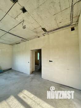 Коттедж 176м², 2-этажный, участок 10 сот.  