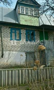 Дом 50м², 2-этажный, участок 6 сот.  
