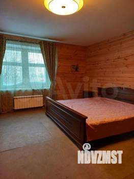 Дом 700м², 4-этажный, участок 10 сот.  