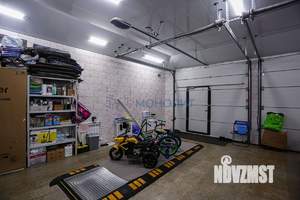 Коттедж 350м², 2-этажный, участок 20 сот.  
