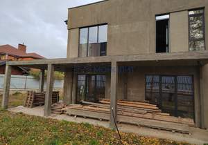 Дом 330м², 2-этажный, участок 8 сот.  