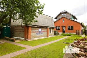 Коттедж 360м², 3-этажный, участок 13 сот.  