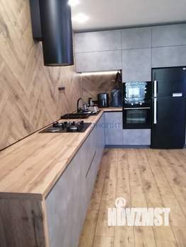 Дом 200м², 2-этажный, участок 8 сот.  