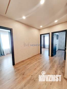 Дом 156м&sup2;, 3-этажный, участок 7 сот.  