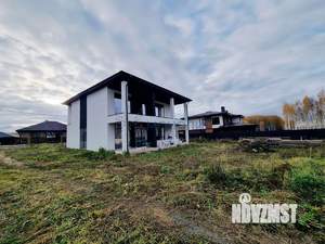 Дом 350м², 2-этажный, участок 16 сот.  