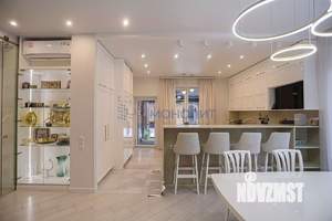 Коттедж 350м², 2-этажный, участок 20 сот.  