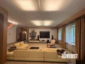 Дом 430м², 3-этажный, участок 14 сот.  