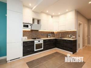 Дом 132м&sup2;, 2-этажный, участок 3 сот.  