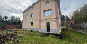 Дом 544м², 3-этажный, участок 15 сот.  