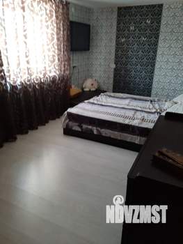 Дом 400м², 3-этажный, участок 20 сот.  