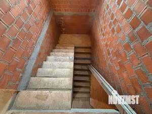 Коттедж 220м&sup2;, 2-этажный, участок 10 сот.  