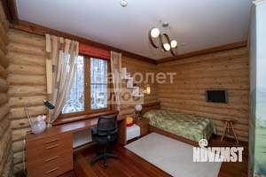 Коттедж 430м², 3-этажный, участок 14 сот.  
