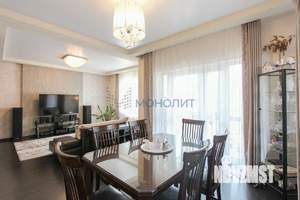 Коттедж 307м&sup2;, 3-этажный, участок 5 сот.  