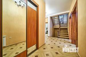 Коттедж 236м², 2-этажный, участок 9 сот.  