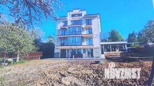 Коттедж 572м², 3-этажный, участок 15 сот.  