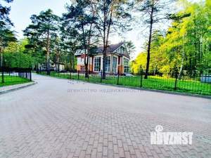 Коттедж 828м², 3-этажный, участок 25 сот.  