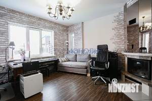 Коттедж 230м², 2-этажный, участок 14 сот.  