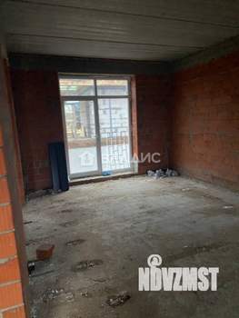 Дом 230м², 2-этажный, участок 6 сот.  