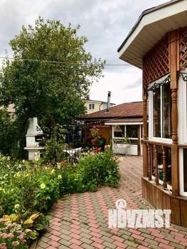 Коттедж 265м², 2-этажный, участок 6 сот.  