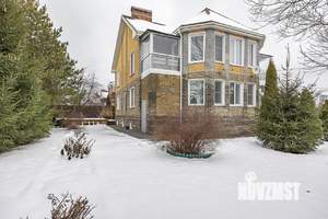 Дом 285м&sup2;, 3-этажный, участок 11 сот.  