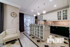 Дом 570м², 3-этажный, участок 22 сот.  