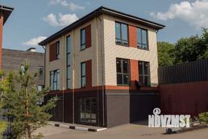 Коттедж 207м², 3-этажный, участок 5 сот.  