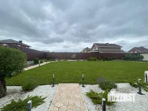 Коттедж 357м², 3-этажный, участок 16 сот.  