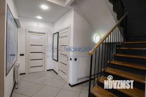 Коттедж 230м², 2-этажный, участок 14 сот.  