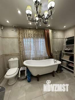 Коттедж 200м², 3-этажный, участок 15 сот.  