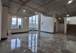 Дом 585м², 4-этажный, участок 8 сот.  