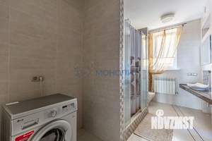 Коттедж 215м², 2-этажный, участок 20 сот.  