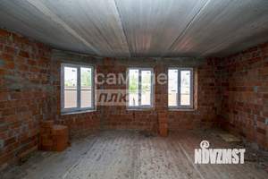 Дом 740м², 2-этажный, участок 24 сот.  