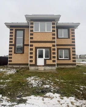 Дом 215м², 2-этажный, участок 10 сот.  