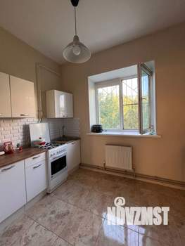 Коттедж 240м², 2-этажный, участок 8 сот.  