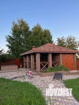 Дом 242м², 2-этажный, участок 10 сот.  