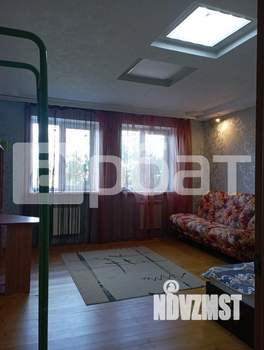 Дом 270м², 3-этажный, участок 14 сот.  