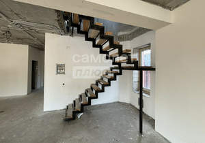 Дом 1150м², 4-этажный, участок 17 сот.  