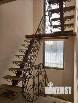 Коттедж 220м², 2-этажный, участок 12 сот.  