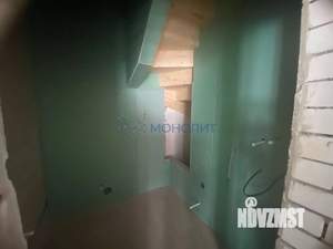 Дом 127м&sup2;, 3-этажный, участок 5 сот.  