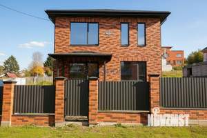 Дом 135м², 2-этажный, участок 10 сот.  