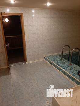 Дом 400м², 3-этажный, участок 20 сот.  