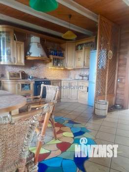 Коттедж 280м², 3-этажный, участок 11 сот.  