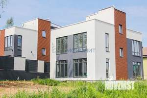 Дом 272м², 4-этажный, участок 4 сот.  