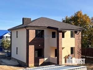 Коттедж 220м&sup2;, 2-этажный, участок 10 сот.  