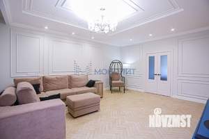 Дом 216м², 2-этажный, участок 8 сот.  