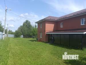 Дом 240м², 2-этажный, участок 15 сот.  