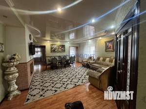 Дом 197м&sup2;, 2-этажный, участок 7 сот.  