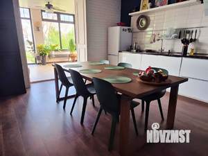 Коттедж 200м², 2-этажный, участок 6 сот.  